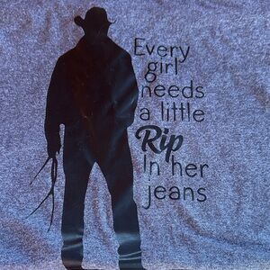 Women yellow stone t shirt every girl needs a little rip in her jeans